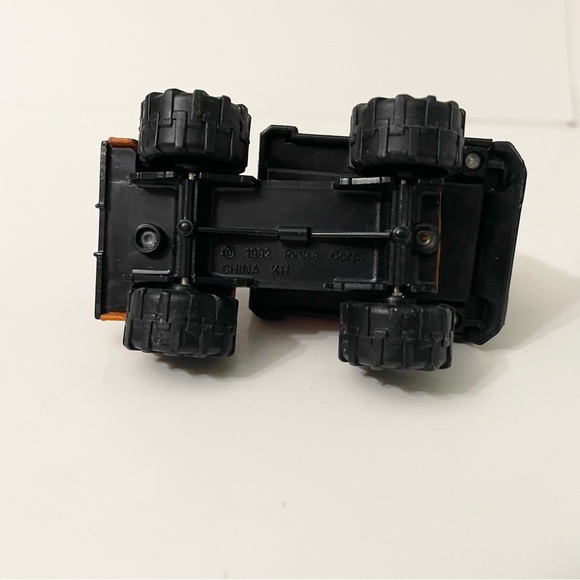 Vintage 1992 Mini Tonka Cement Truck Construction Vehicle Cement Mixer - Picture 11 of 15